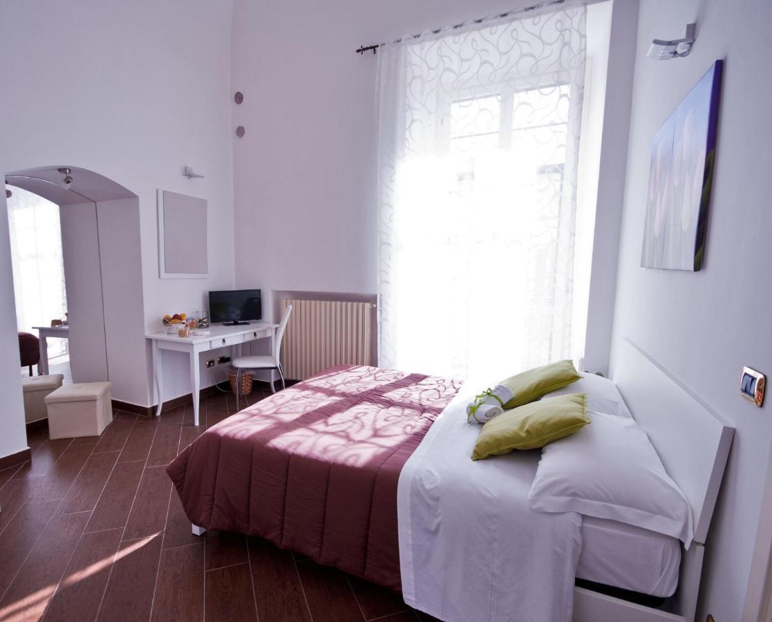 Dimora De Brado Bed & Breakfast Трани Екстериор снимка