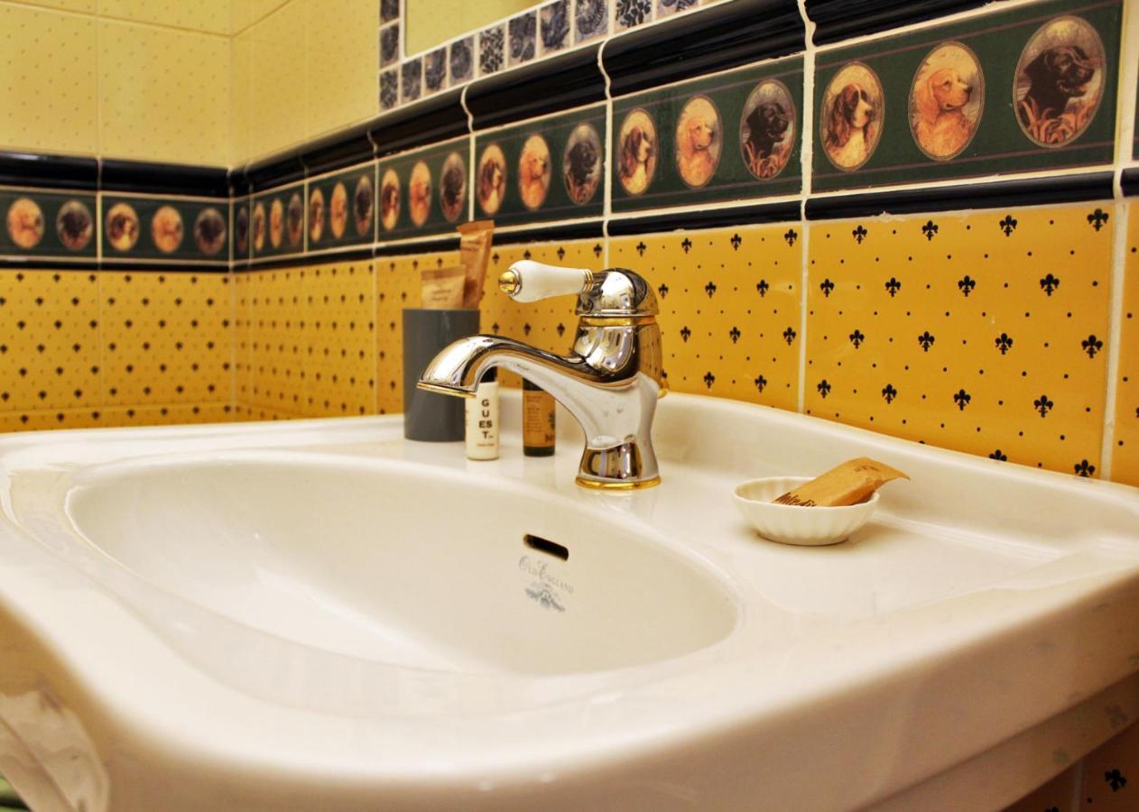 Dimora De Brado Bed & Breakfast Трани Екстериор снимка