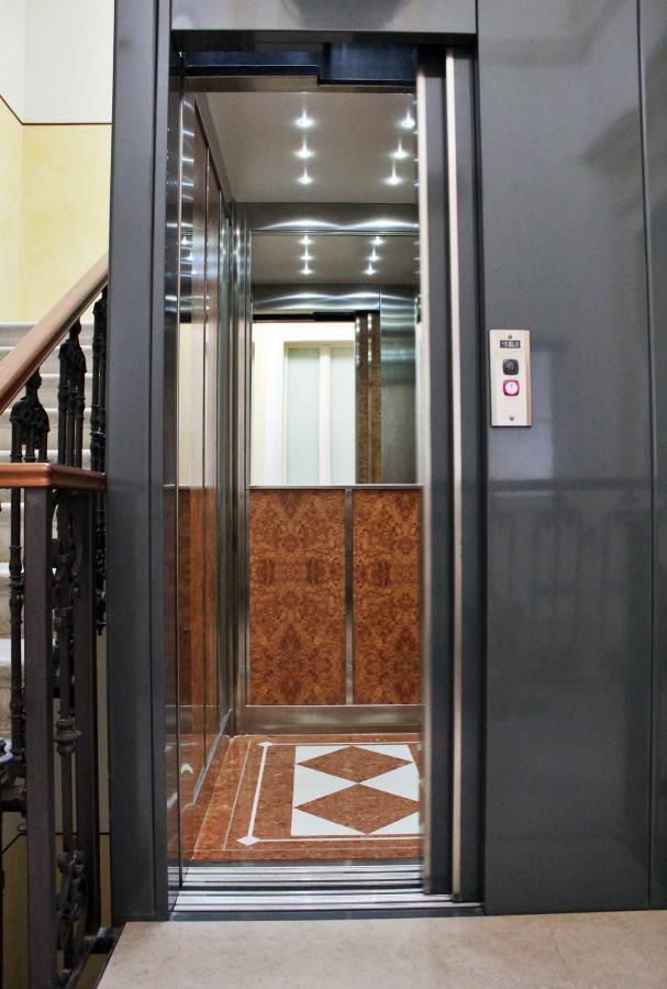 Dimora De Brado Bed & Breakfast Трани Екстериор снимка