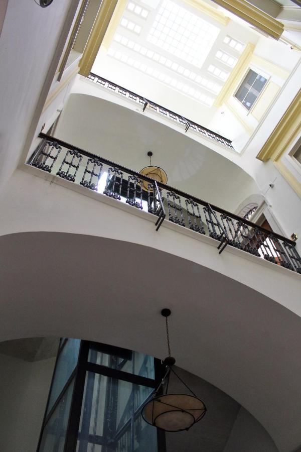 Dimora De Brado Bed & Breakfast Трани Екстериор снимка